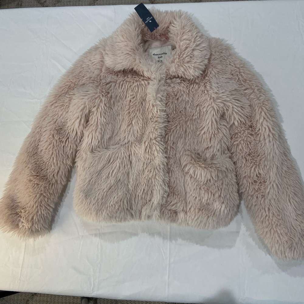 abercrombie kids Faux Fur Jacket in Blush Pink- NWT-Size 15/16